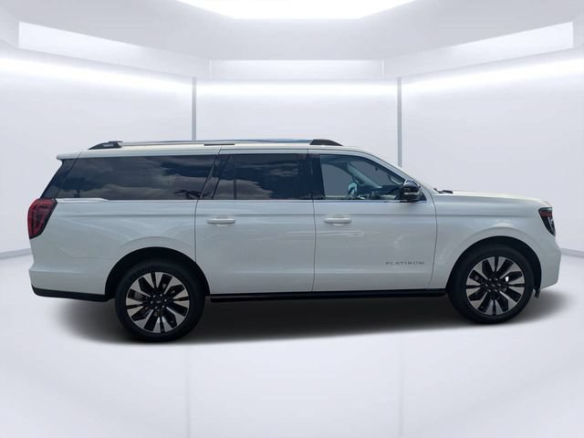Used 2025 Ford Expedition Max Platinum w/ Platinum Ultimate Package AWD/4WD image 2