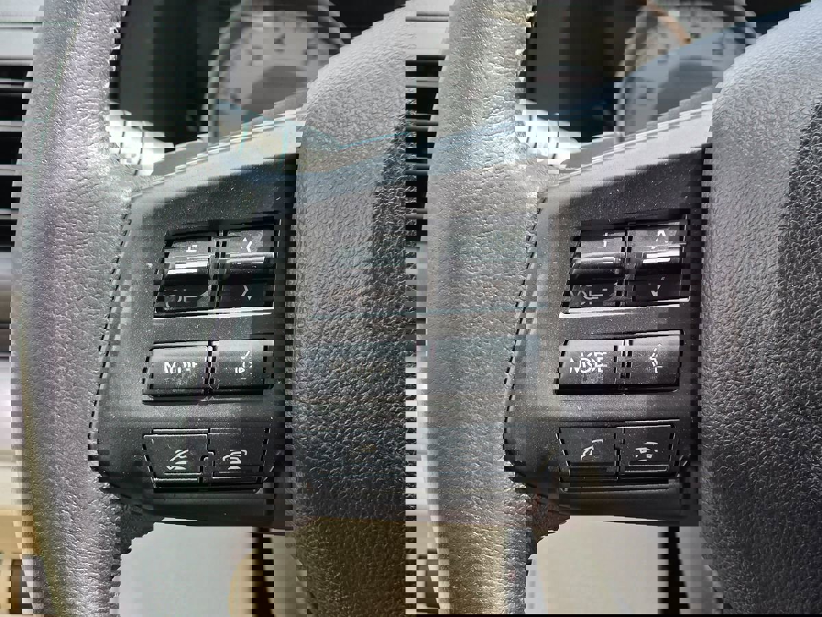 Used 2013 Subaru Impreza 2.0i Sport Premium image 28