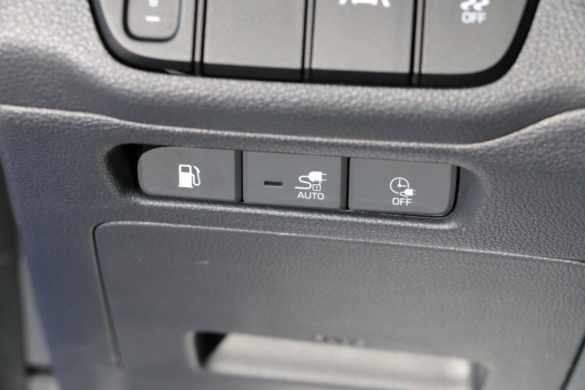 Used 2021 Hyundai Ioniq SE FWD image 20