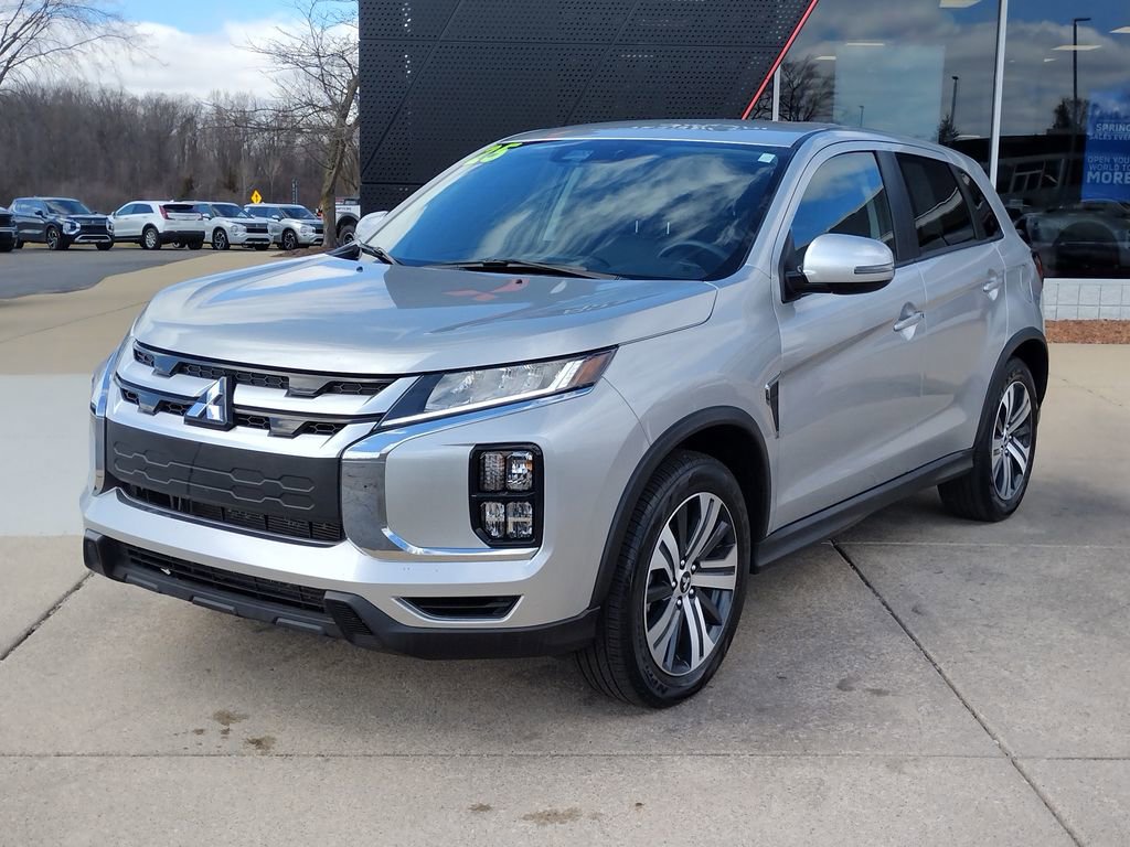 Used 2025 Mitsubishi Outlander Sport SE