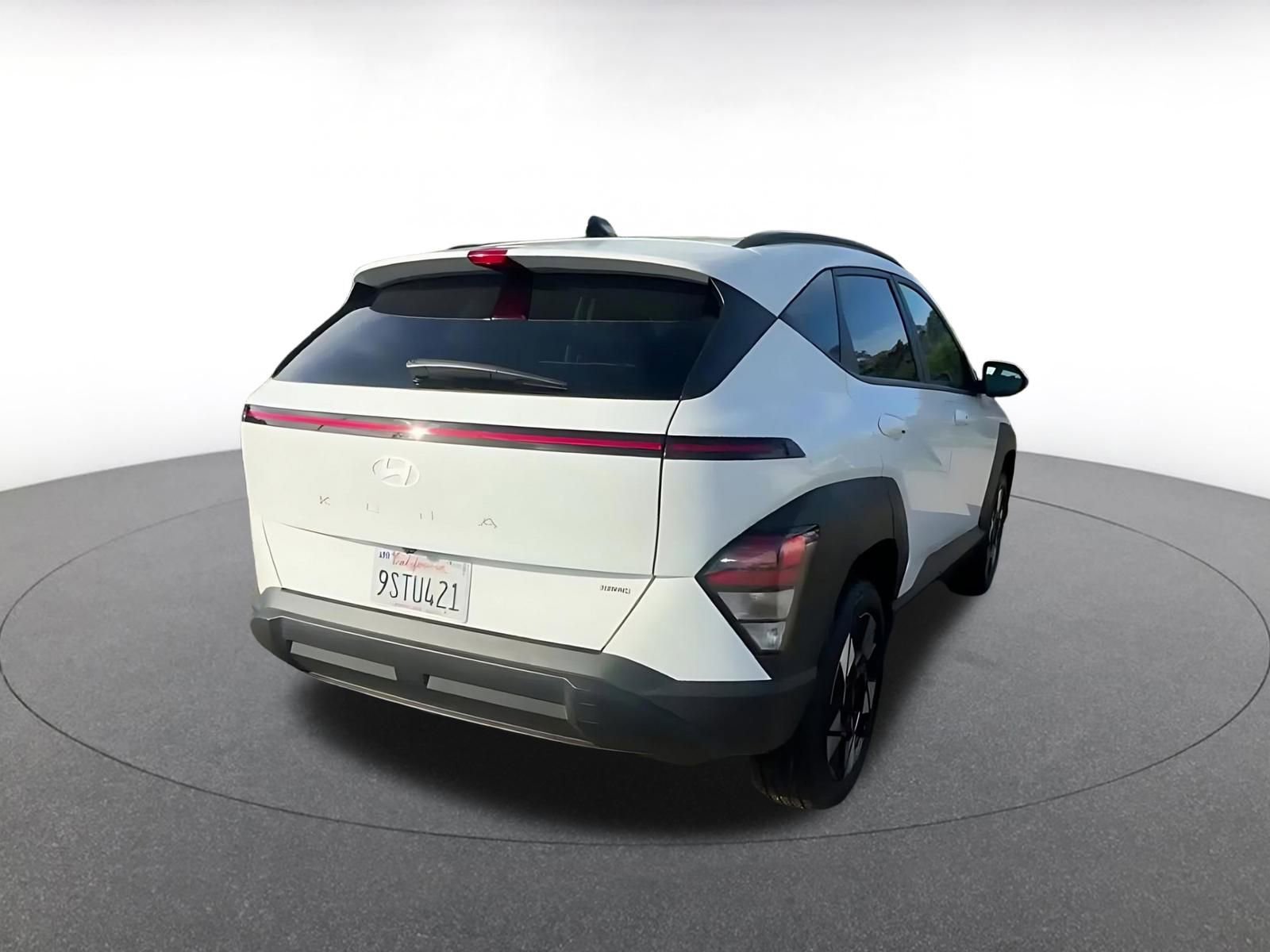 Used 2025 Hyundai Kona SEL image 14