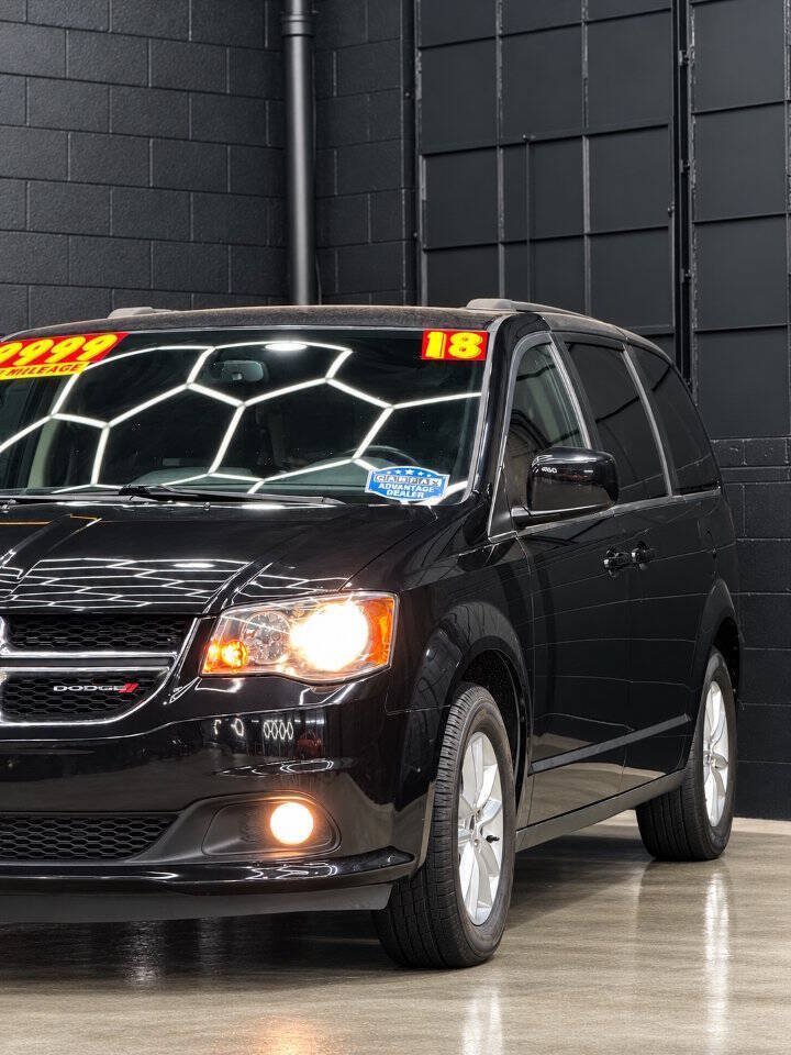 Used 2018 Dodge Grand Caravan SXT FWD image 9