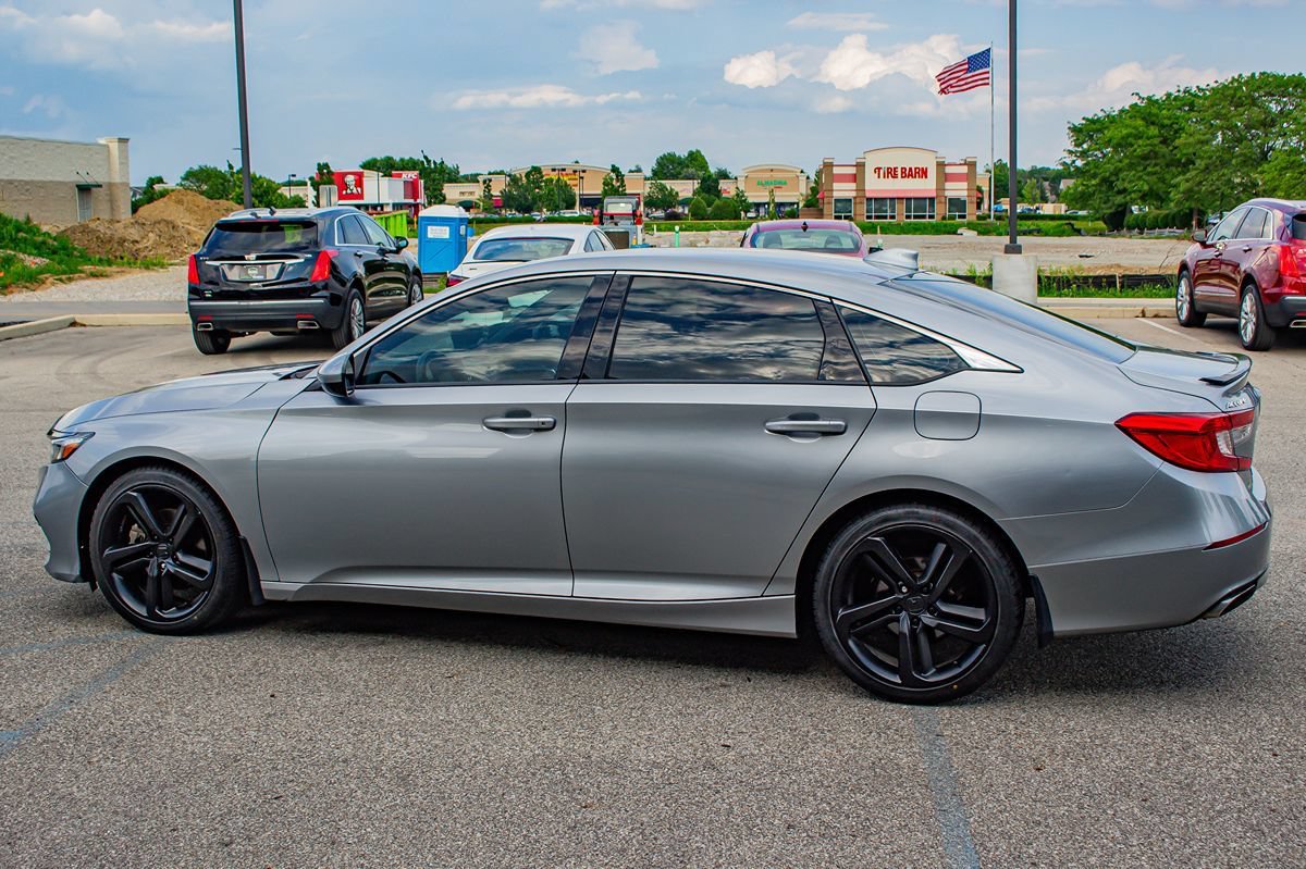 Used 2018 Honda Accord Sport image 6