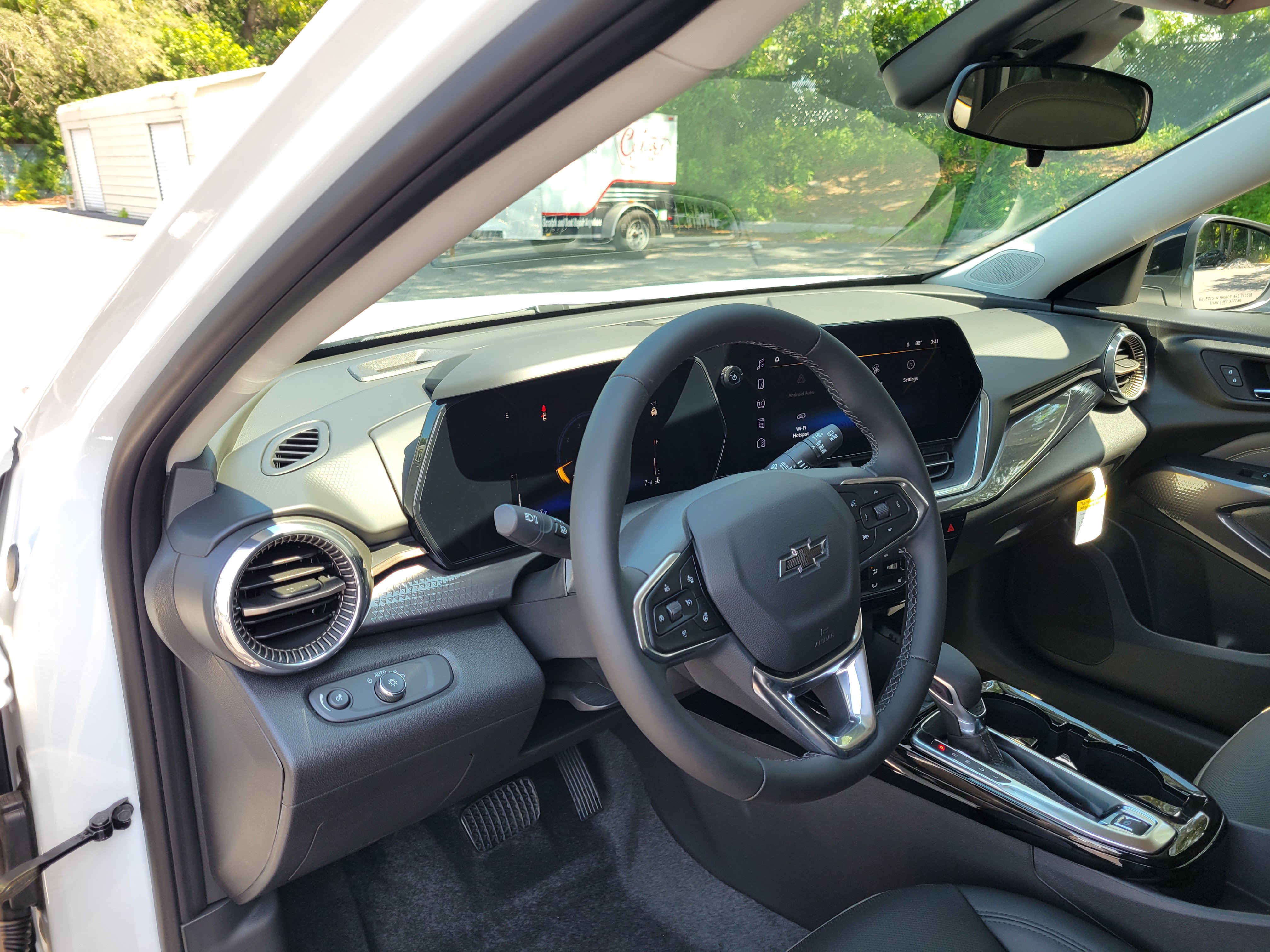 New 2026 Chevrolet Trax ACTIV w/ Driver Confidence Package FWD image 24