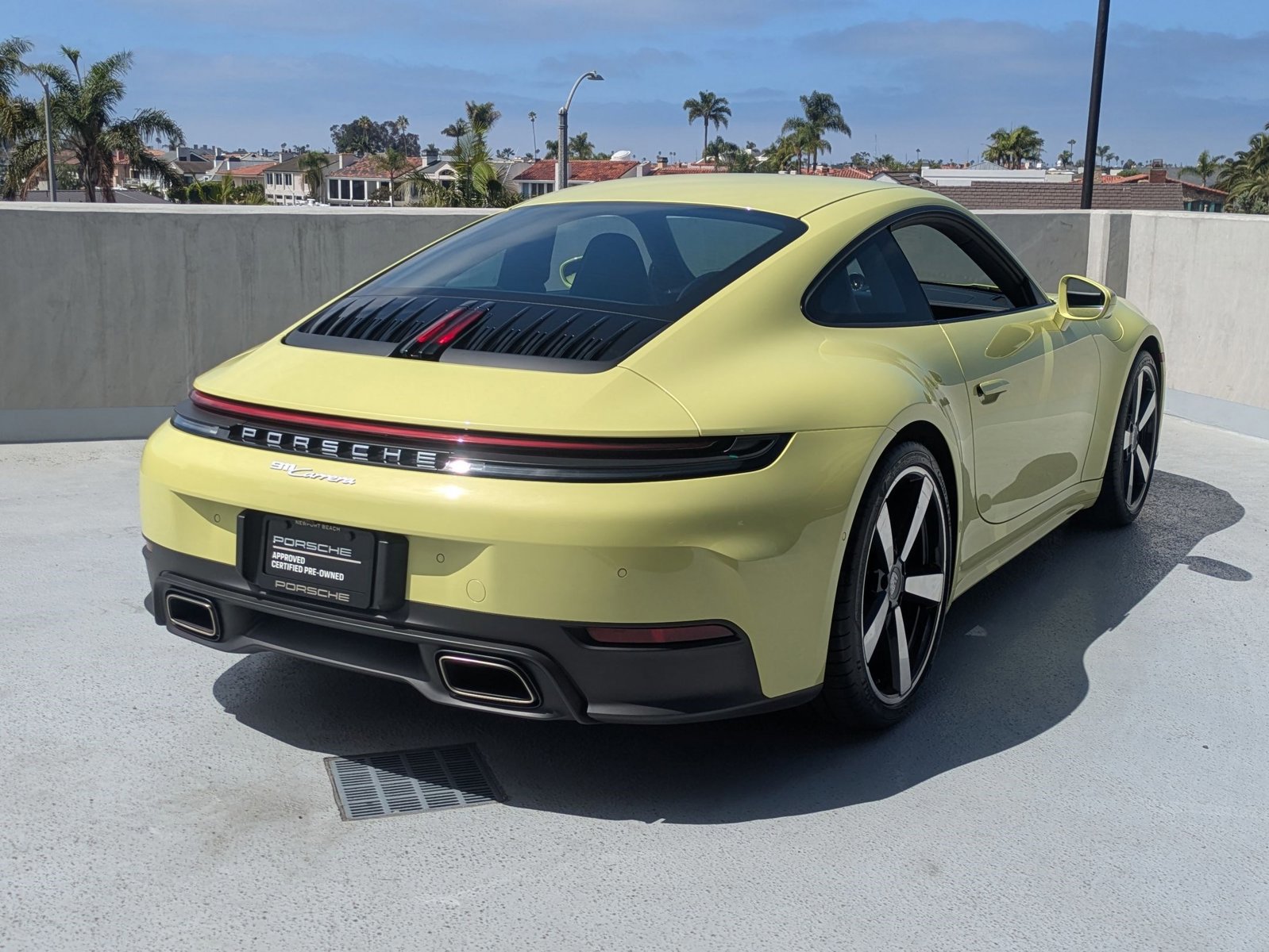Certified 2025 Porsche 911 Carrera image 9