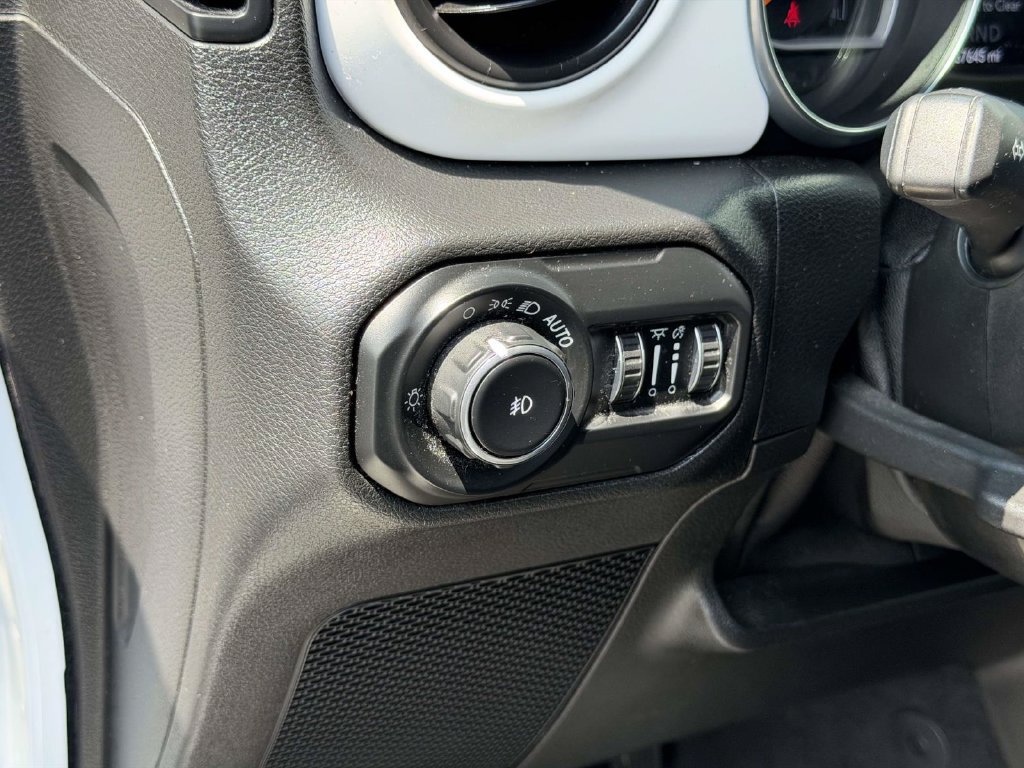 Used 2021 Jeep Wrangler Unlimited Sport AWD/4WD image 18