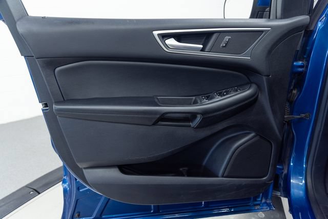 Used 2020 Ford Edge SEL w/ Convenience Package FWD image 11
