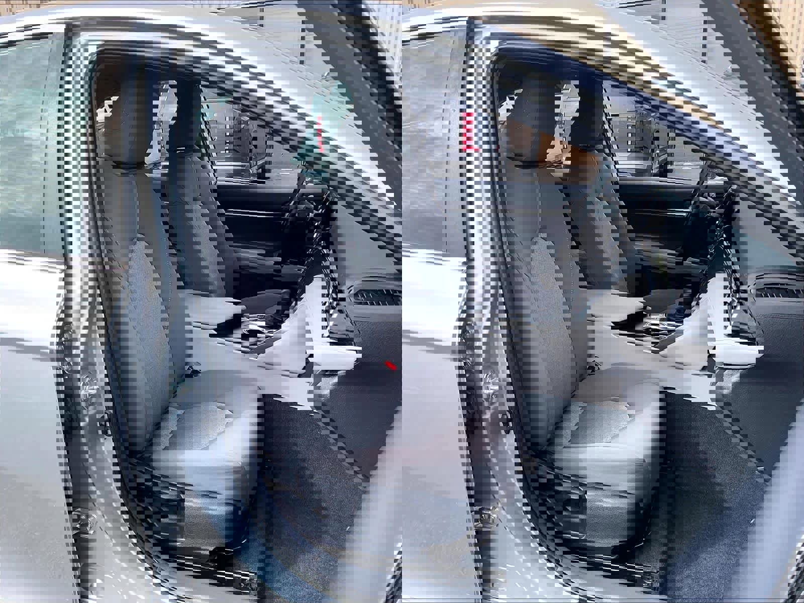 Used 2022 Toyota Camry LE image 11