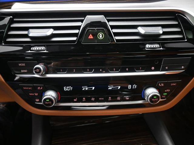 Used 2022 BMW 540i w/ Premium Package image 6