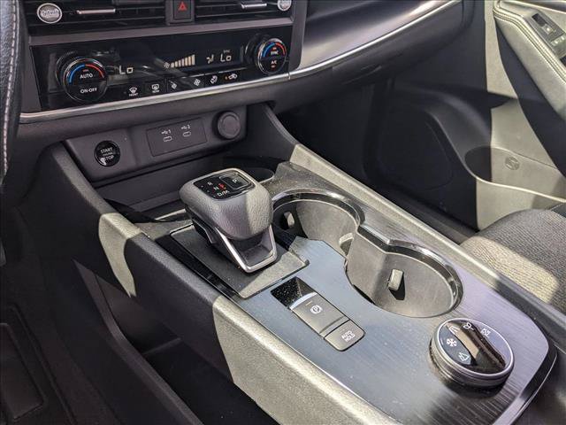 Used 2024 Nissan Rogue SV AWD/4WD image 11
