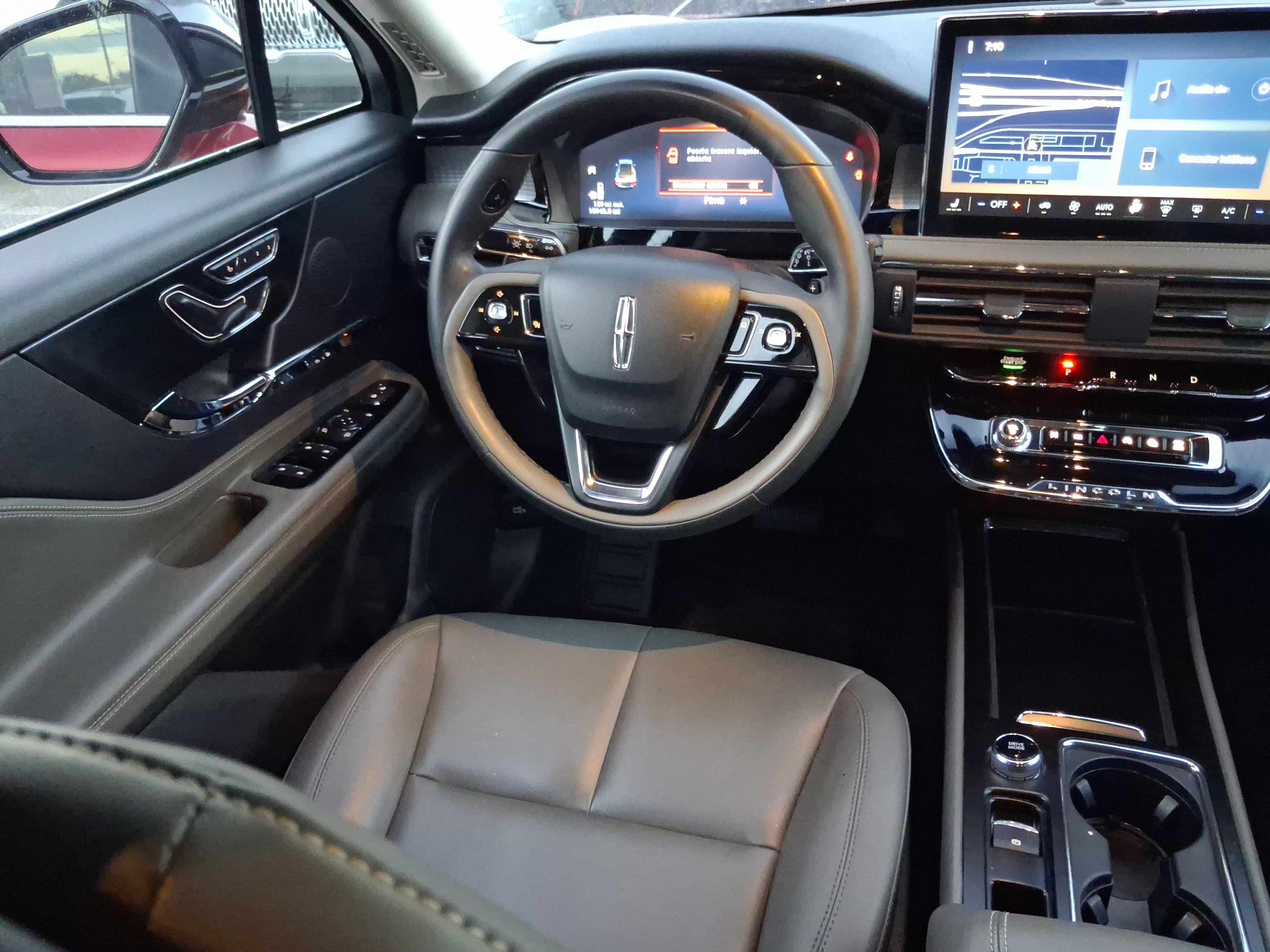 Certified 2024 Lincoln Corsair FWD image 8