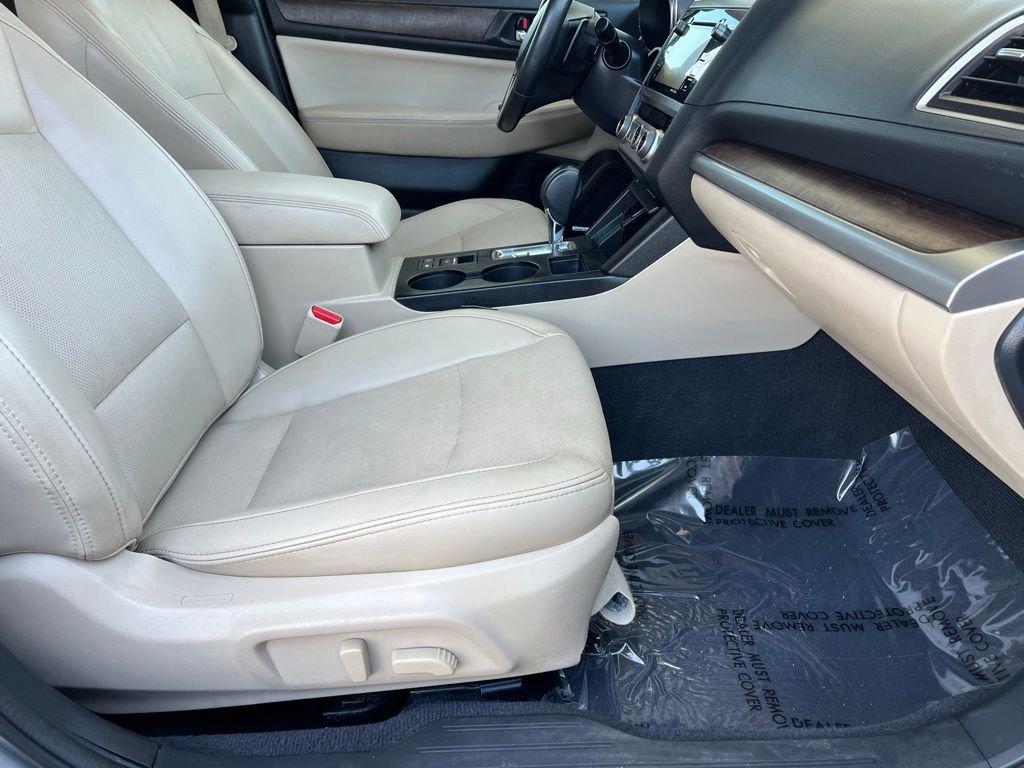 Used 2017 Subaru Outback 3.6R Limited AWD/4WD image 26