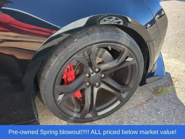 Used 2018 Chevrolet Camaro SS RWD image 14