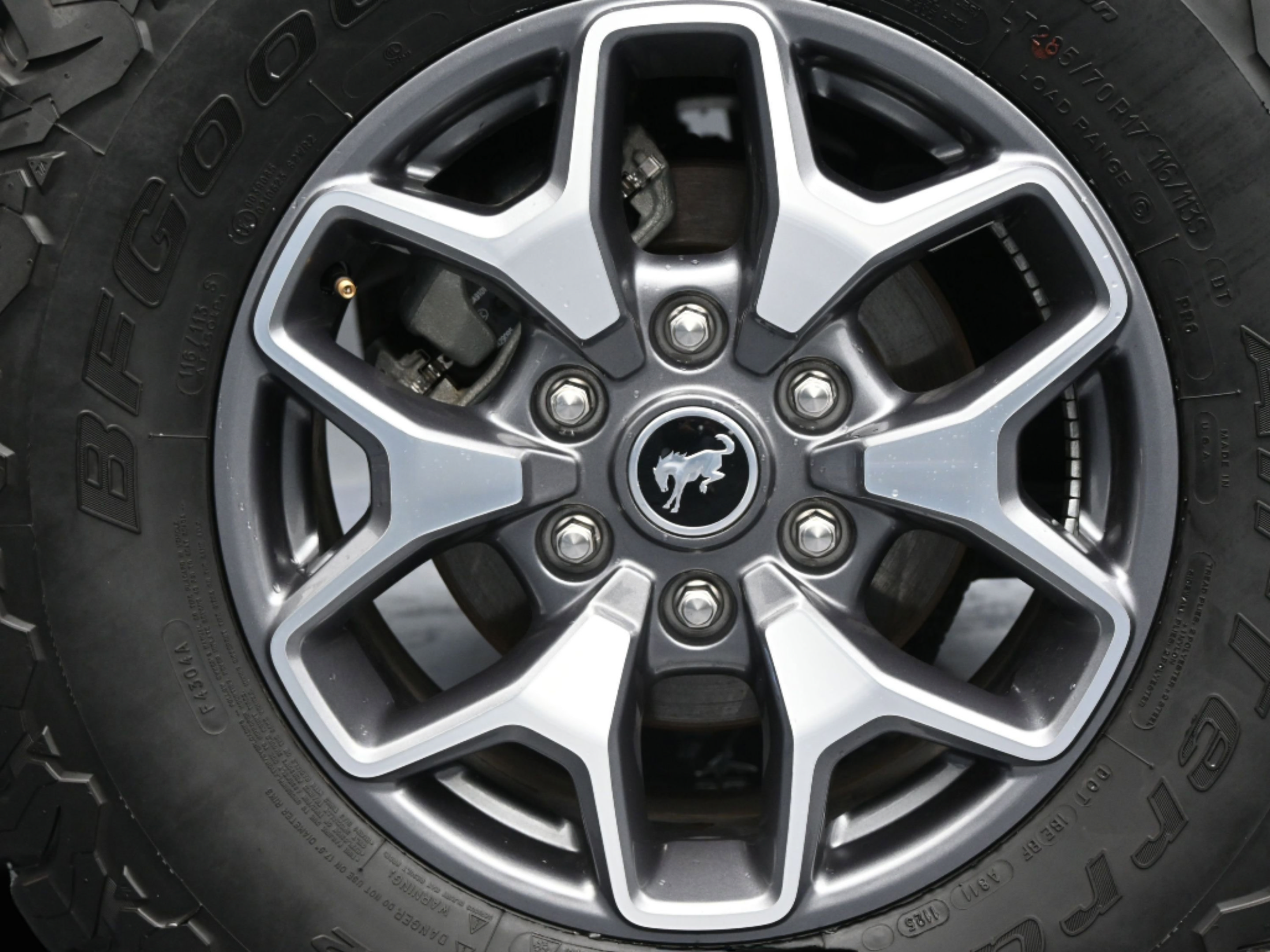 Used 2025 Ford Bronco Badlands AWD/4WD image 17