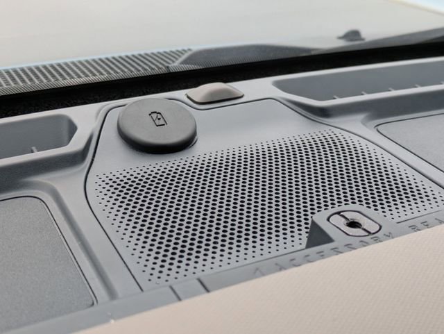 Used 2022 Ford Bronco Wildtrak image 28