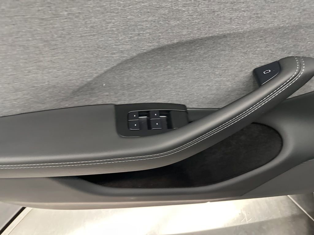 Used 2025 Tesla Model 3 Long Range image 11