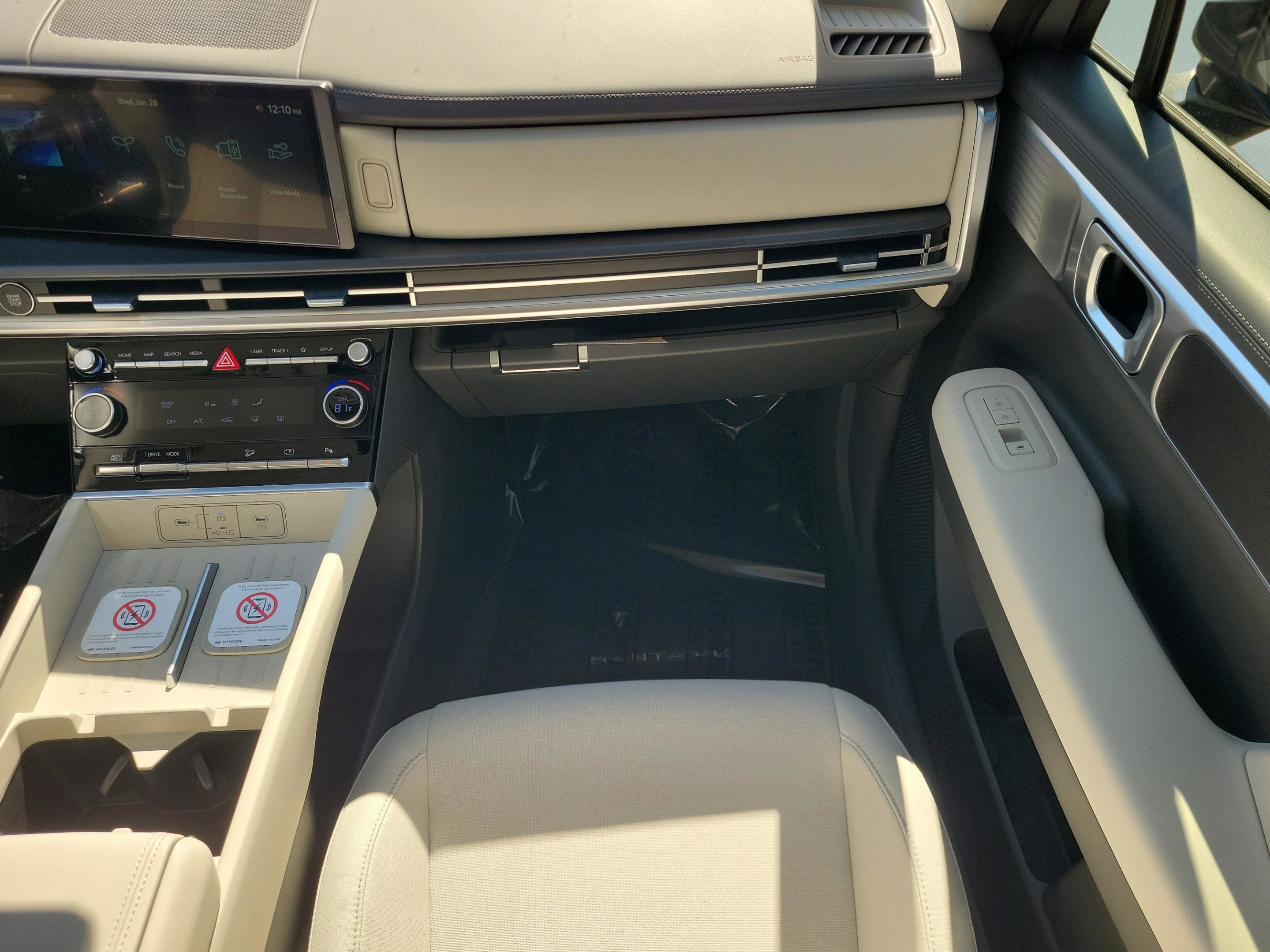 New 2026 Hyundai Santa Fe SE image 14