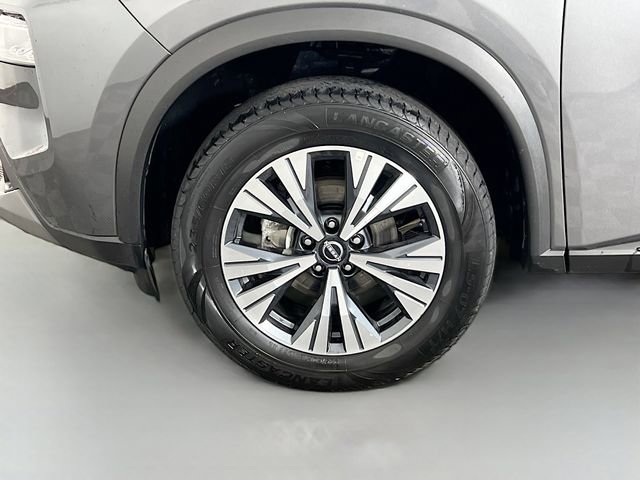 Used 2023 Nissan Rogue SV AWD/4WD image 11