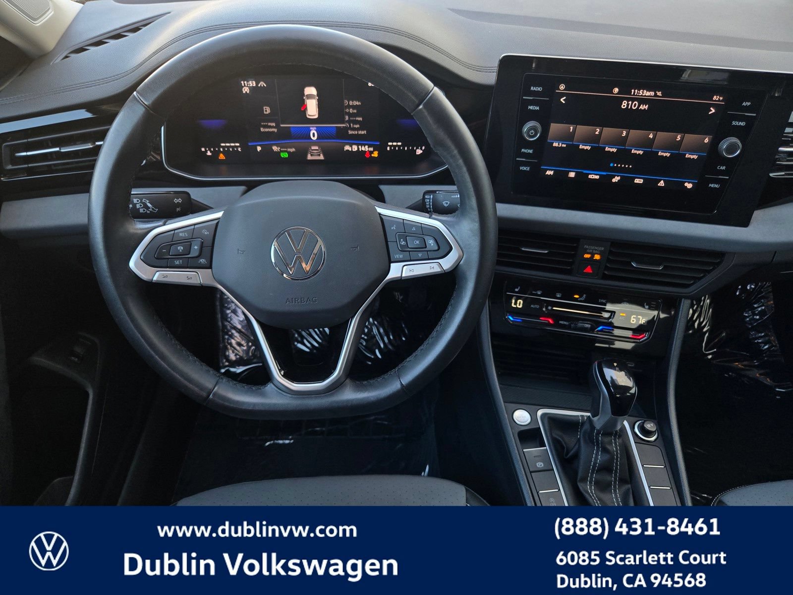 Certified 2025 Volkswagen Jetta SE FWD image 13