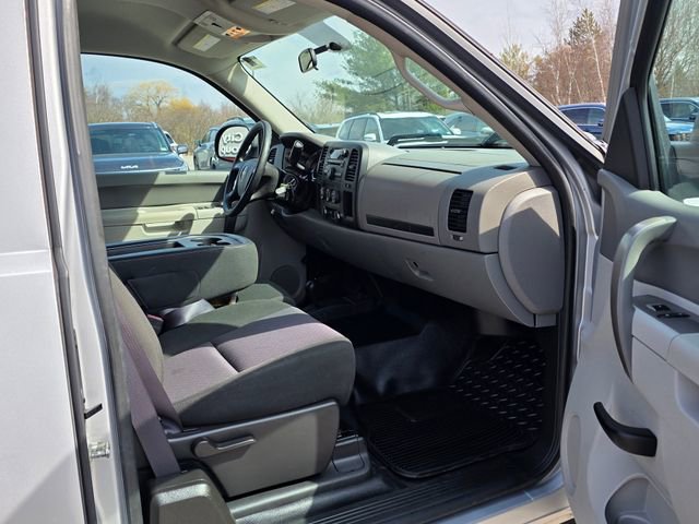 Used 2013 GMC Sierra 2500 W/T w/ Snow Plow Prep Package image 11