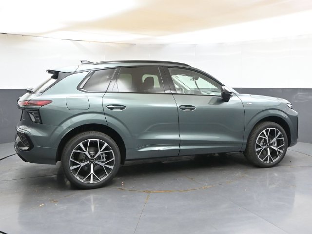 New 2026 Audi Q3 quattro 2.0T AWD/4WD image 6