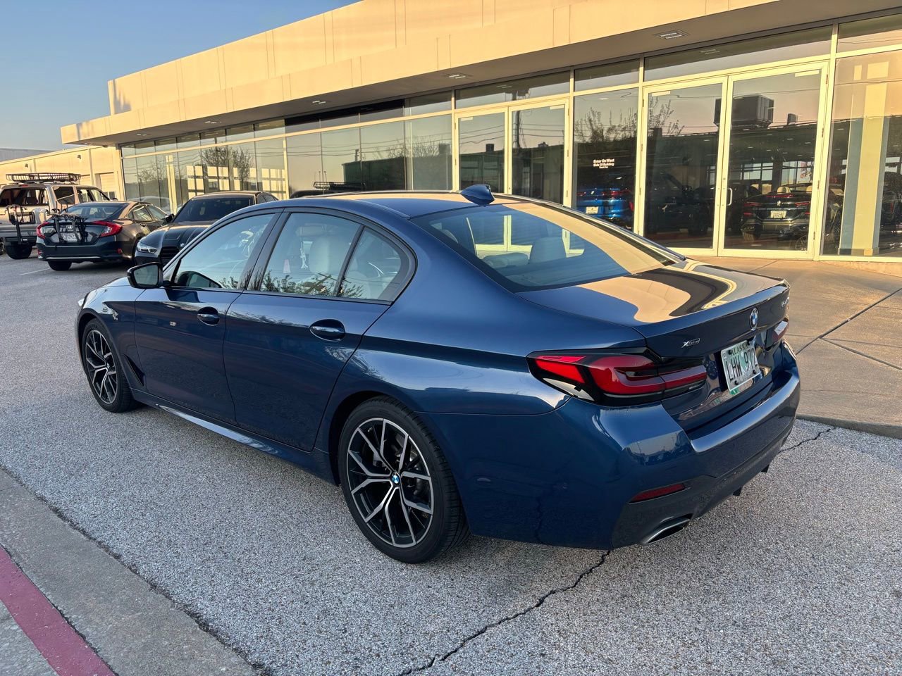 Used 2023 BMW 540i xDrive w/ M Sport Package image 7