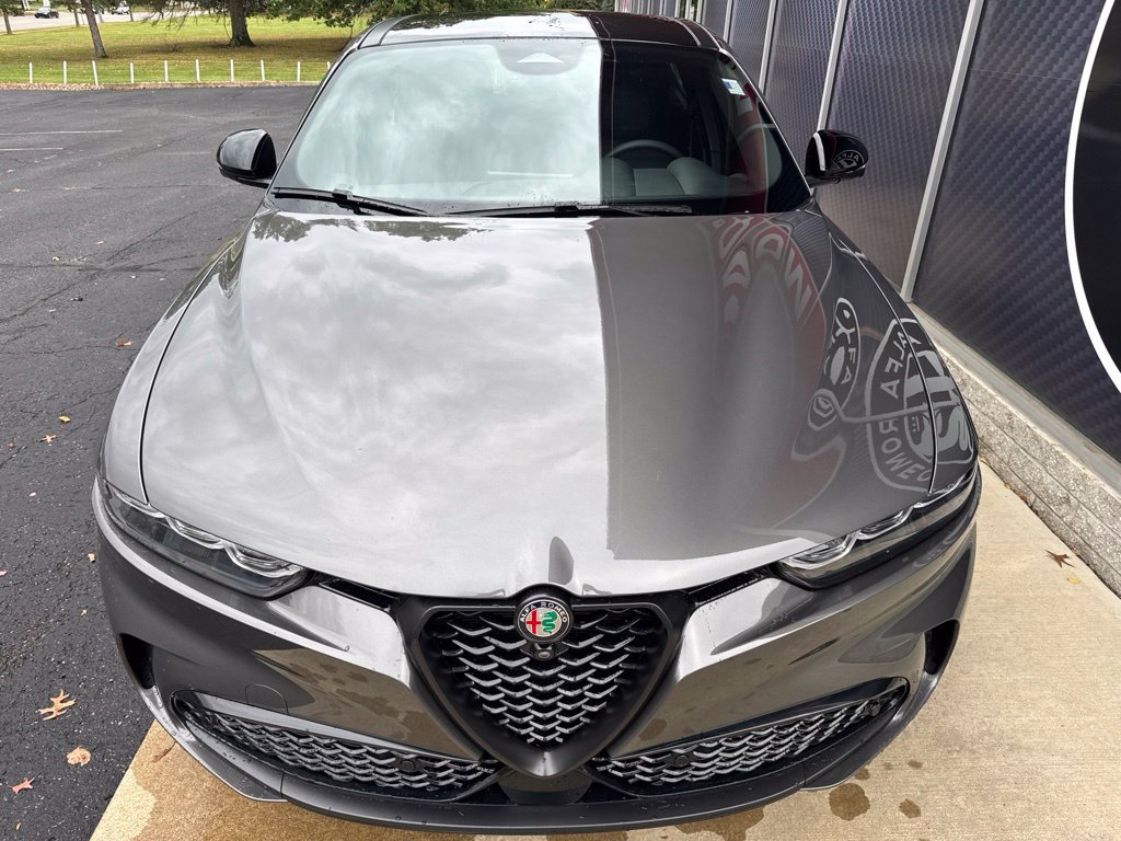 Used 2024 Alfa Romeo Tonale Veloce AWD/4WD image 9