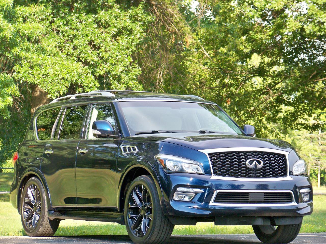 Used 2015 INFINITI QX80 4WD w/ 22" Wheel Package image 4