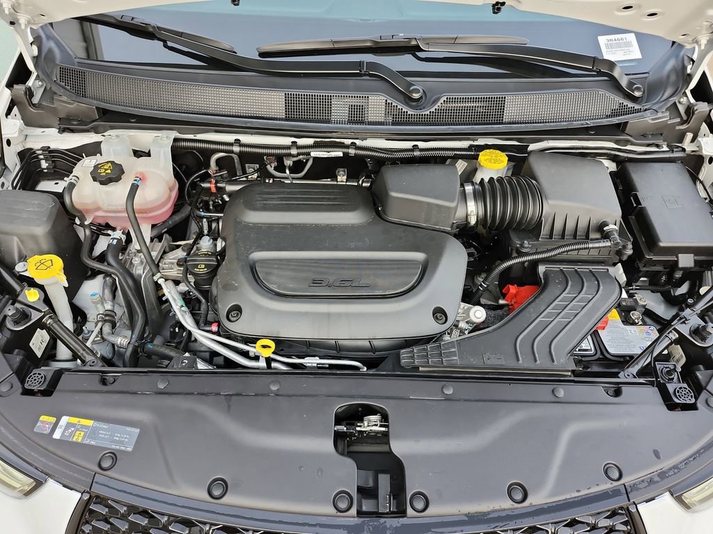 Used 2025 Chrysler Pacifica Limited FWD image 33