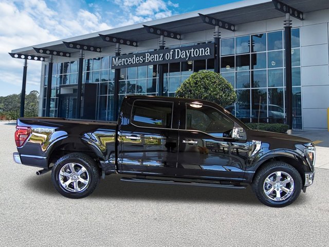 Used 2025 Ford F150 Lariat w/ Tow/Haul Package image 3