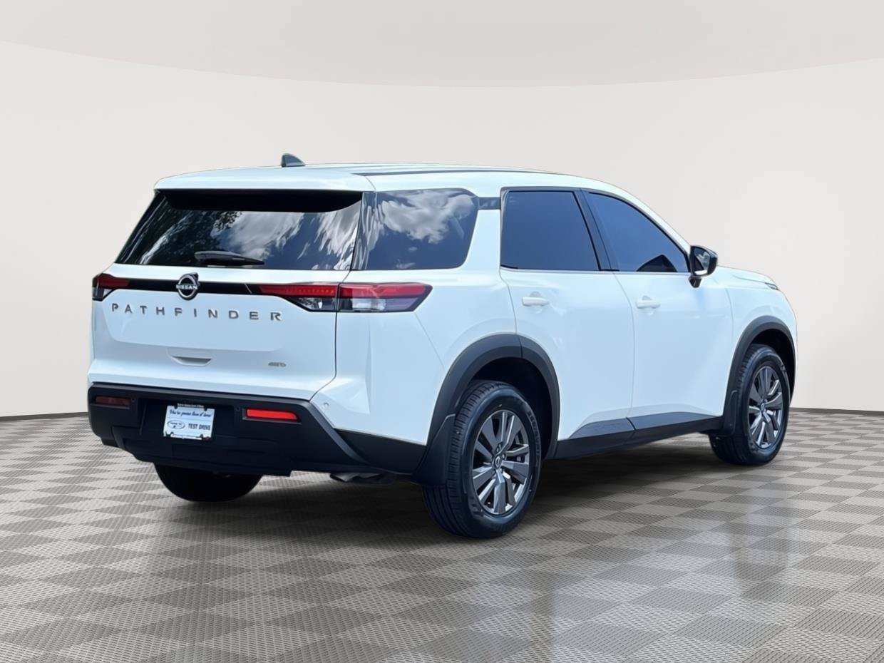 Certified 2025 Nissan Pathfinder S AWD/4WD image 6