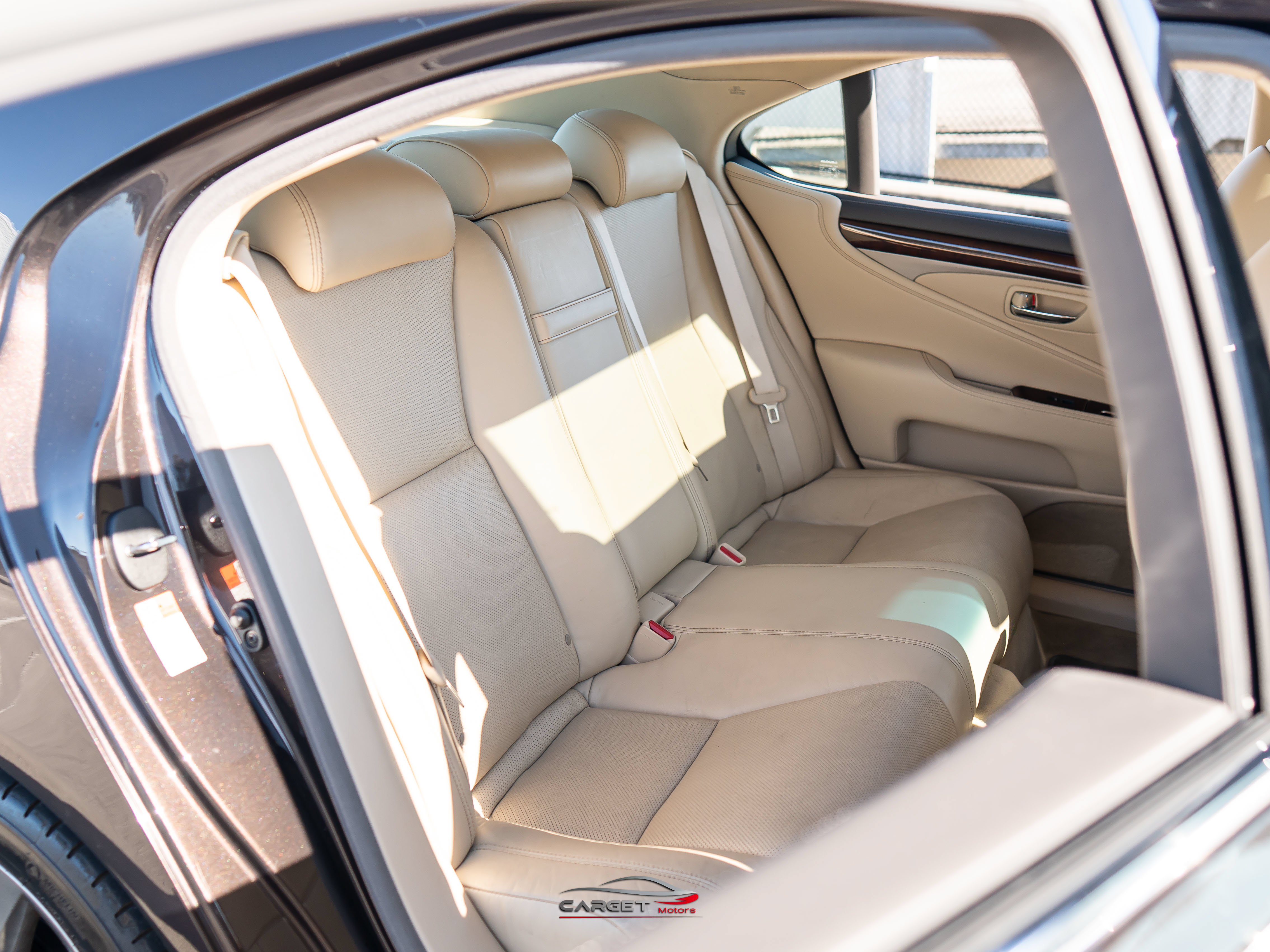 Used 2016 Lexus LS 460 AWD w/ Comfort Package image 17