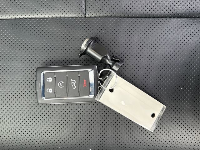 New 2025 Jeep Grand Cherokee Summit w/ Obsidian Package AWD/4WD image 30