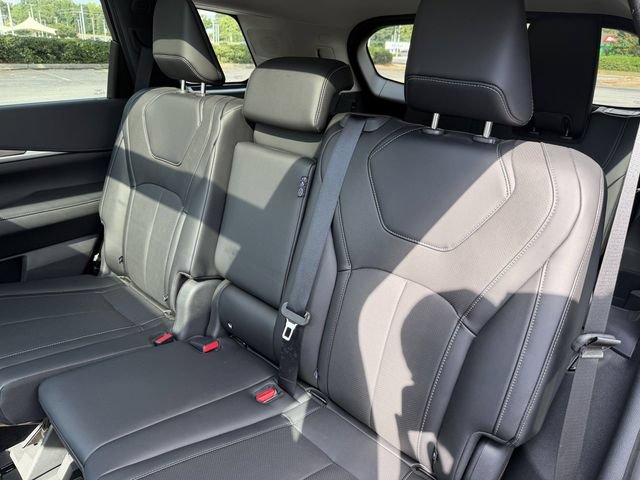Used 2026 INFINITI QX60 Luxe w/ Cargo Package AWD/4WD image 28