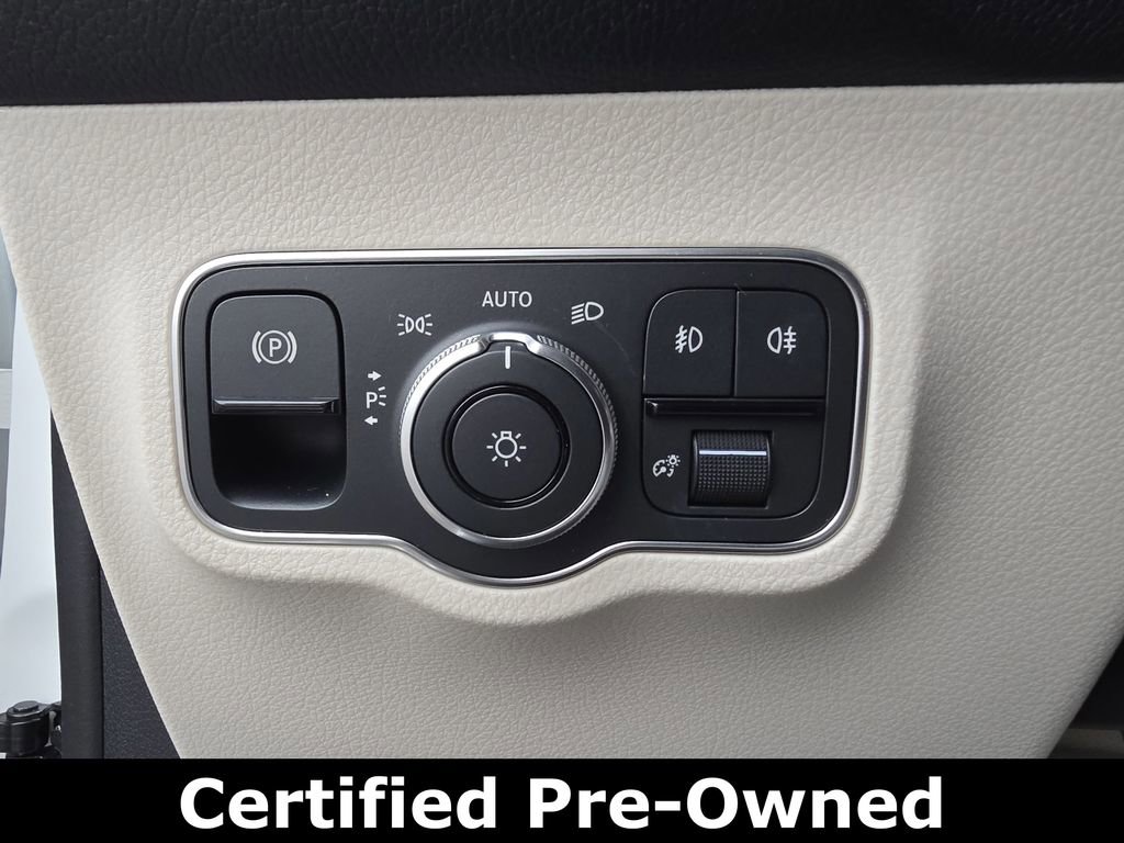 Certified 2023 Mercedes-Benz GLB 250 4MATIC image 32