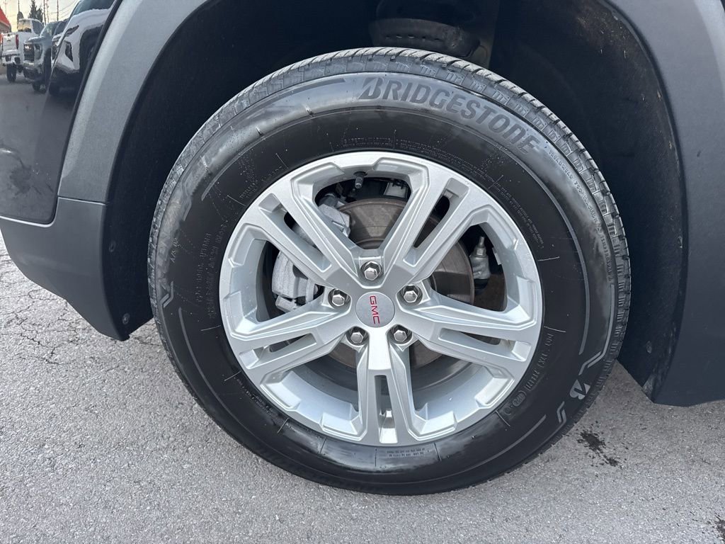 Used 2024 GMC Terrain SLE image 32