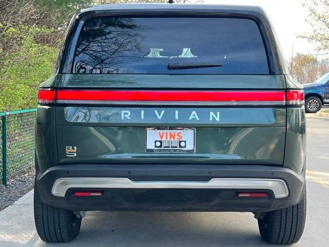 Used 2024 Rivian R1S Adventure image 10