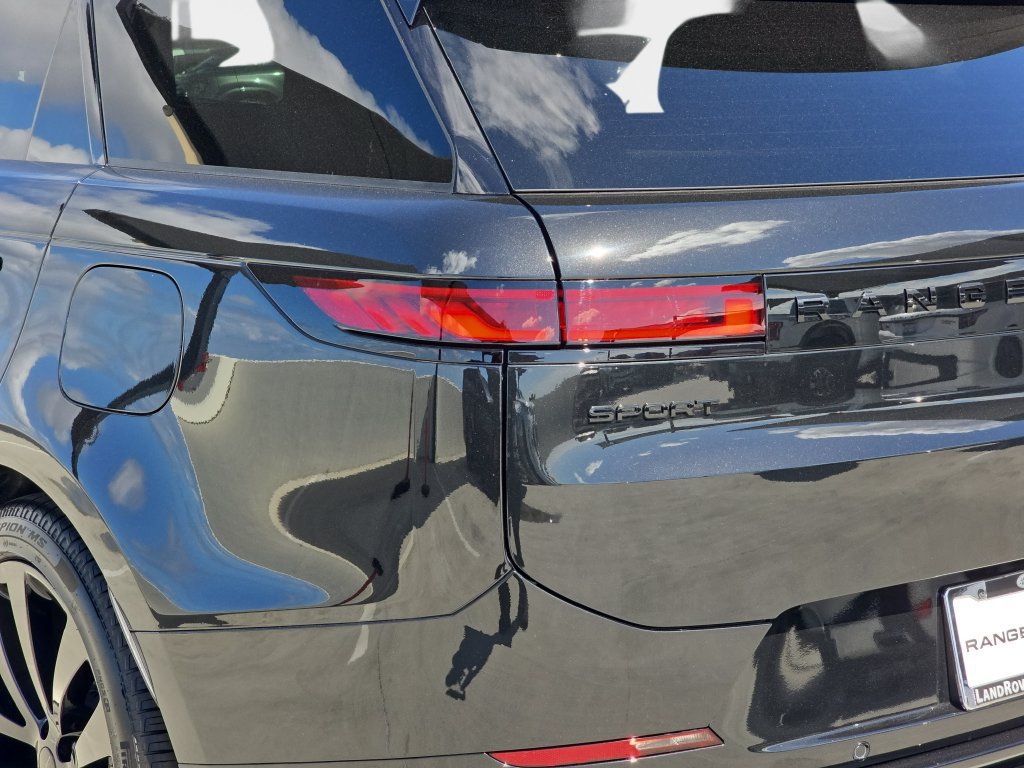 New 2026 Land Rover Range Rover Sport Dynamic SE AWD/4WD image 36