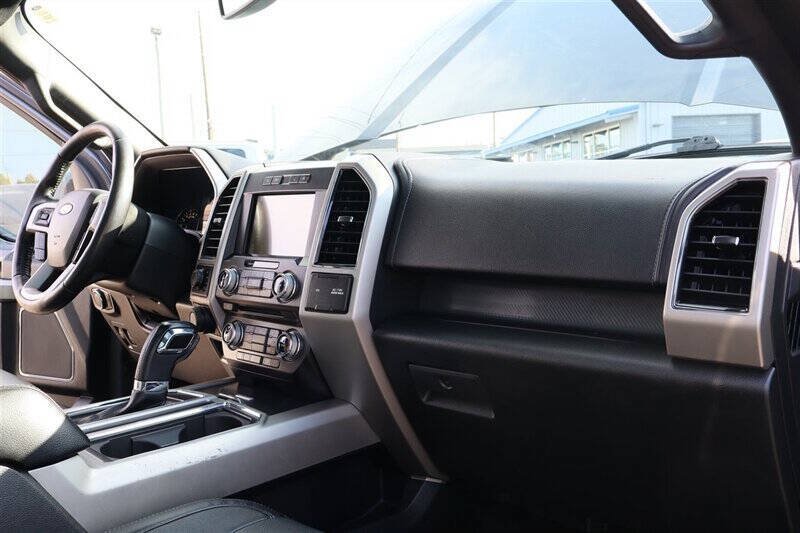 Used 2018 Ford F150 Lariat w/ Equipment Group 501A Mid AWD/4WD image 32