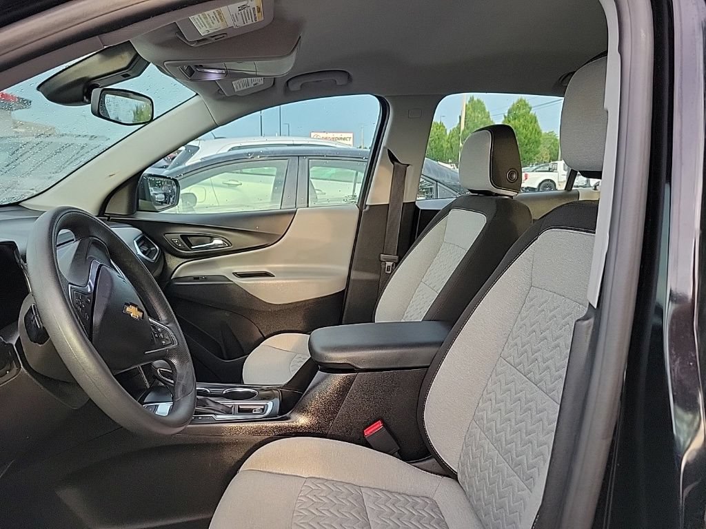 Used 2022 Chevrolet Equinox LS AWD/4WD image 6