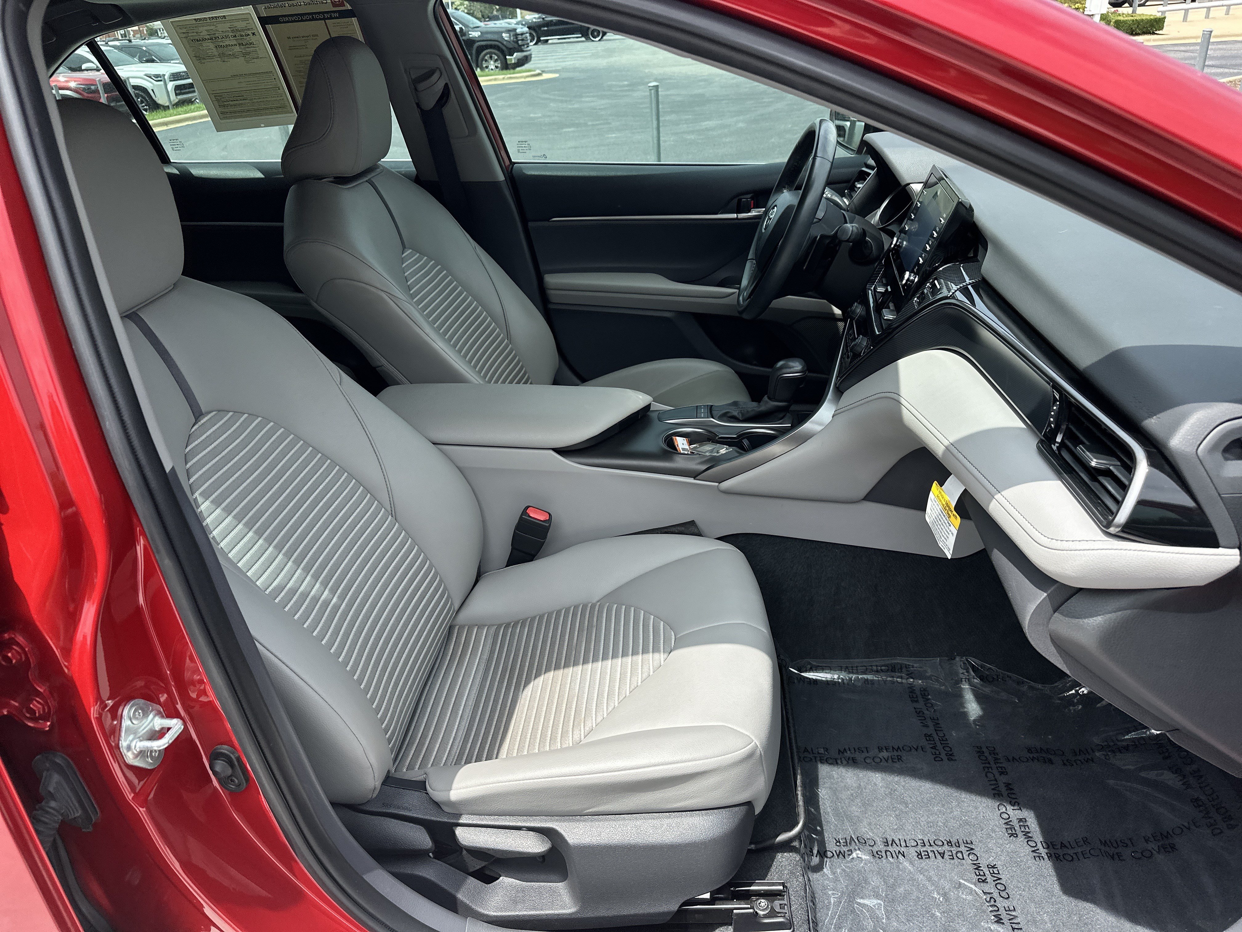 Certified 2022 Toyota Camry SE FWD image 33