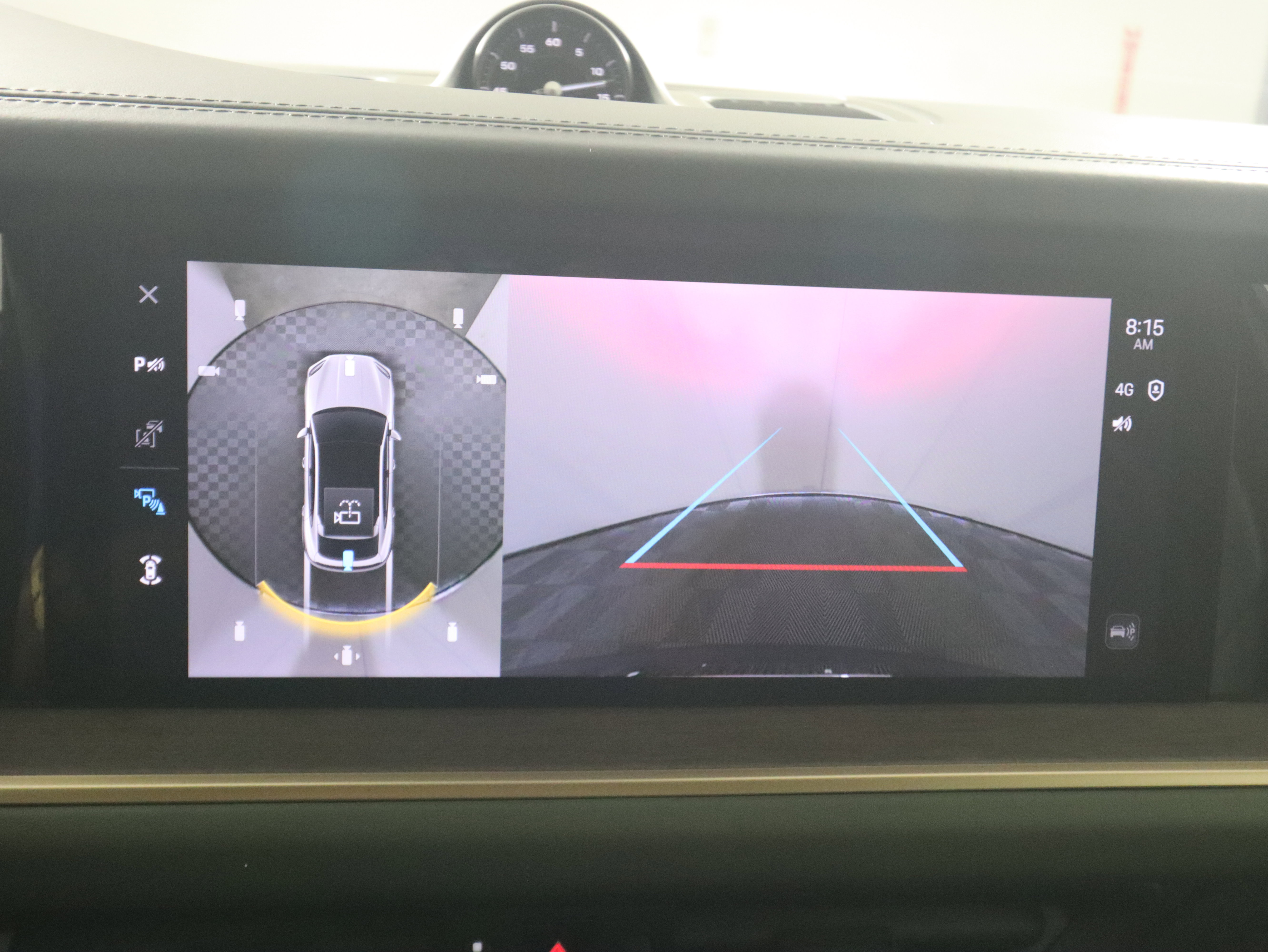 Used 2025 Porsche Cayenne Coupe image 24