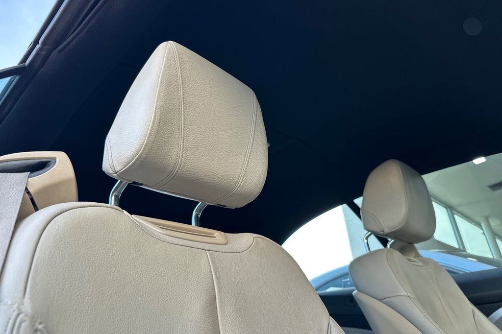 Used 2015 BMW 428i Convertible image 17