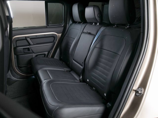Certified 2025 Land Rover Defender 110 AWD/4WD image 5
