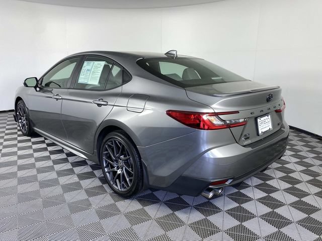 Used 2025 Toyota Camry SE w/ Convenience Package AWD/4WD image 6