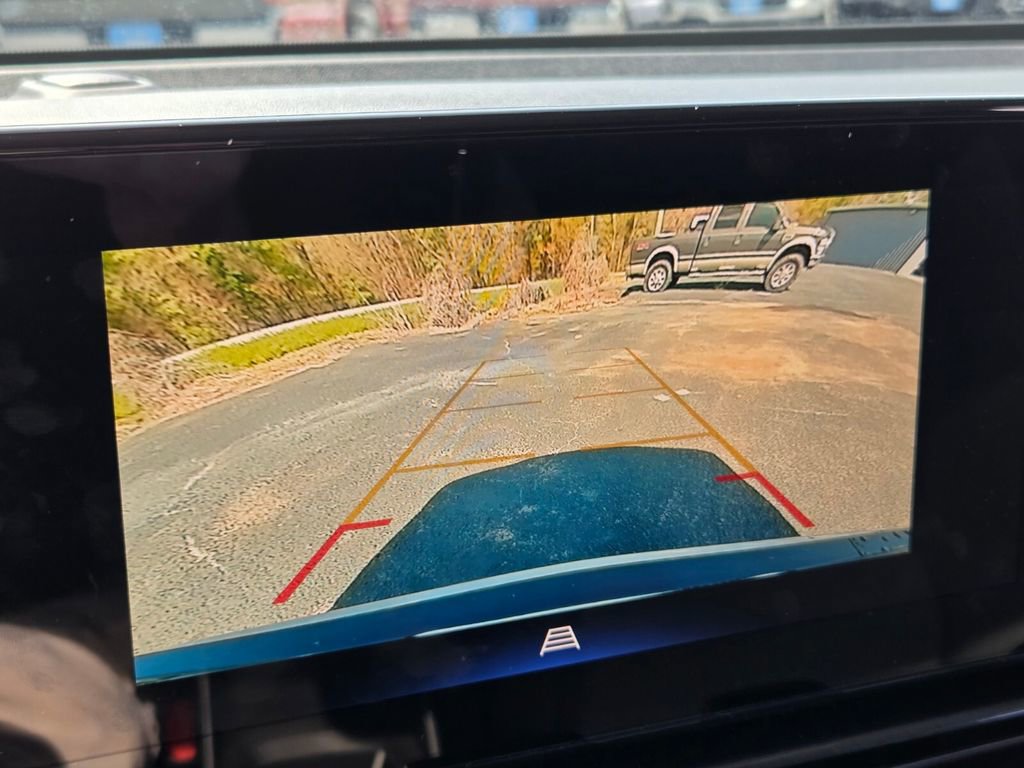 Used 2026 Chevrolet TrailBlazer LT w/ Driver Confidence Package image 22