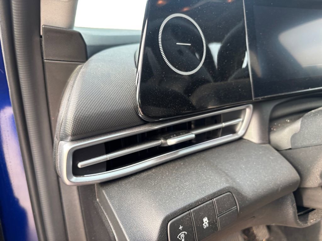Used 2024 Hyundai Elantra SEL image 22