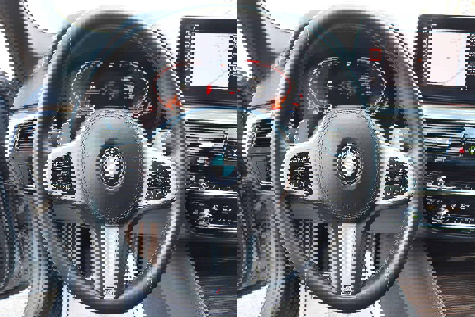 Used 2021 BMW 530i w/ M Sport Package image 28