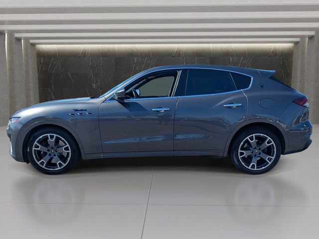 Used 2023 Maserati Levante Modena image 2