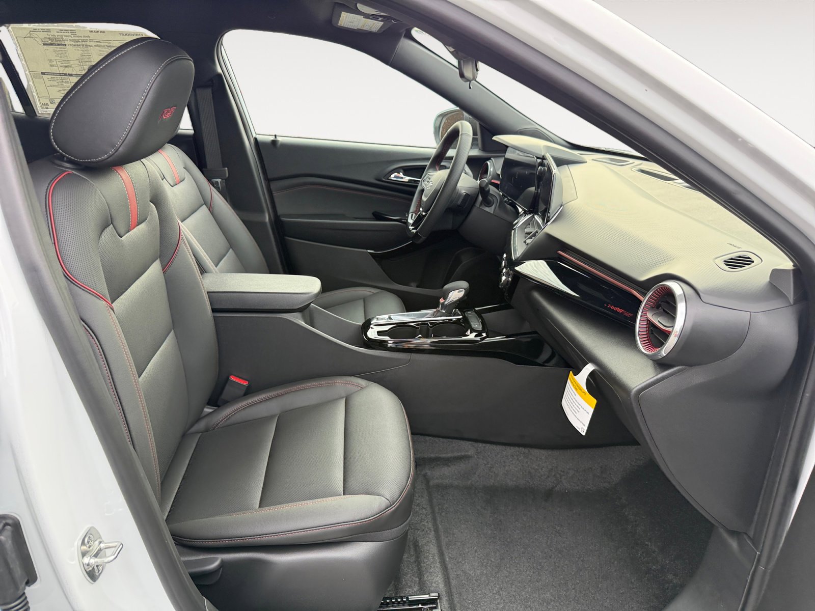 New 2026 Chevrolet Trax RS w/ Driver Confidence Package FWD image 19